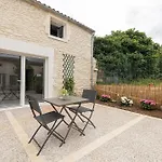 Saintonge Bed & Breakfast 4*